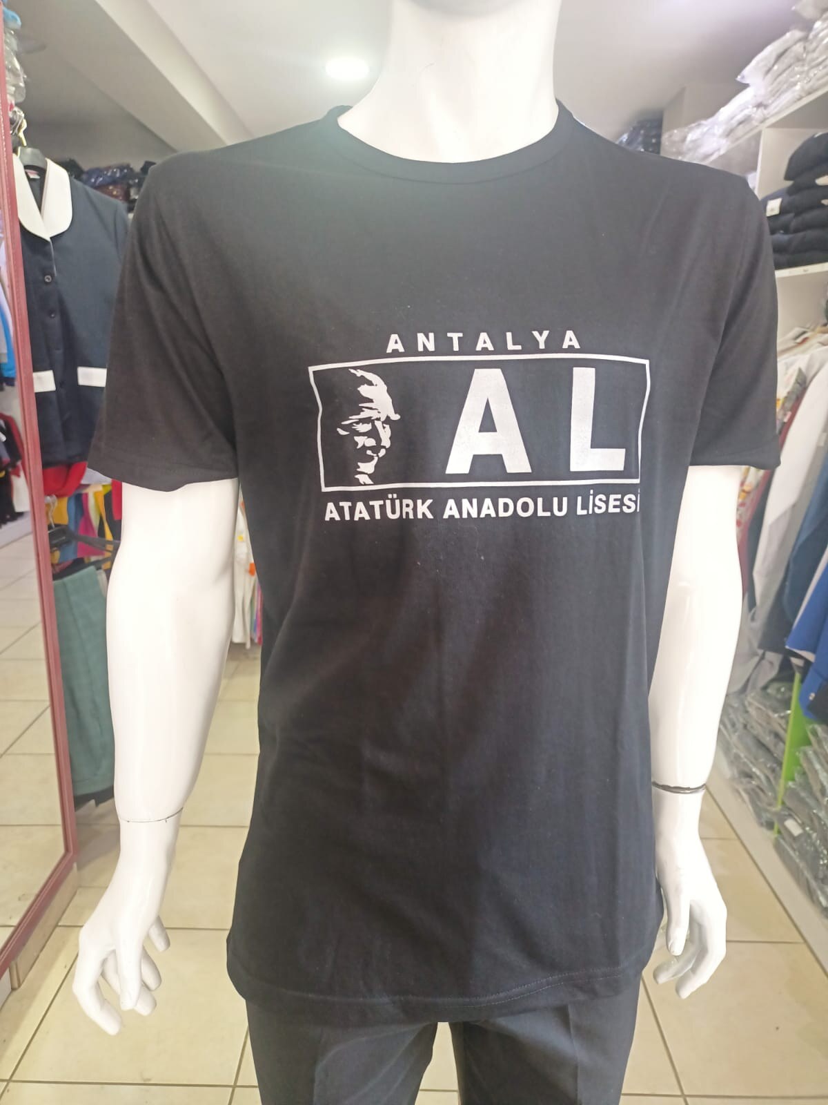 Atatürk Anadolu Lisesi forma detayı